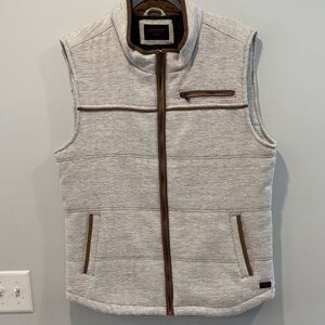 NWOT Men's Cream Vest with Brown Accents ptp 21 zipped